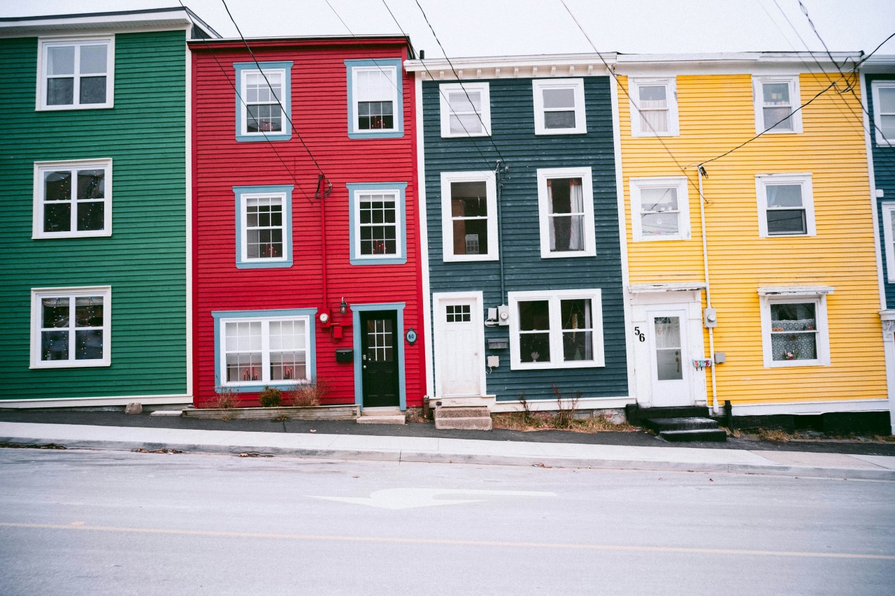 Чем отличается аренда квартиры от аренды апартаментов: плюсы и минусы