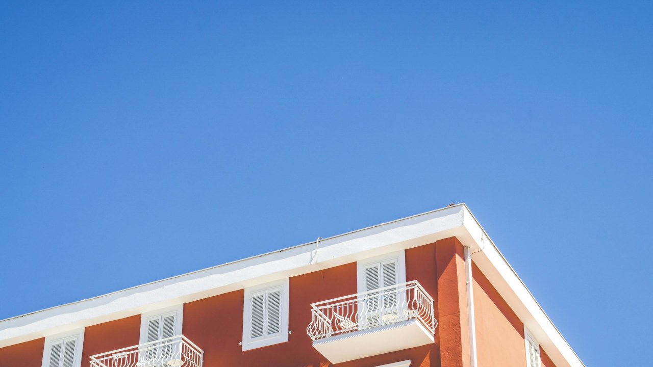 Чем отличается аренда посуточно и на длительный срок — плюсы и минусы