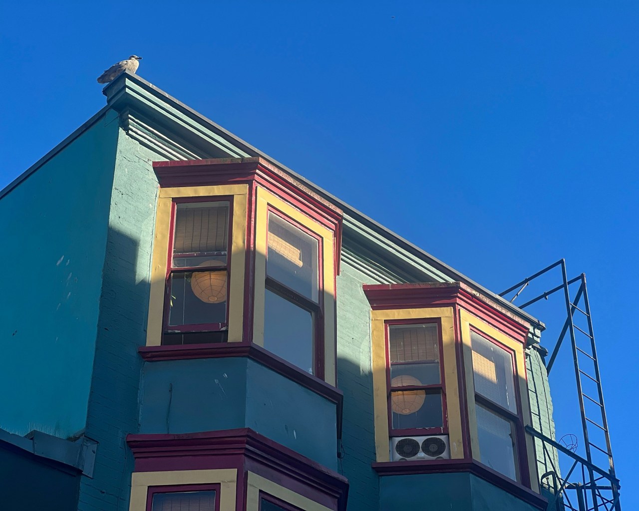 Чем отличается аренда квартиры от аренды апартаментов: плюсы и минусы