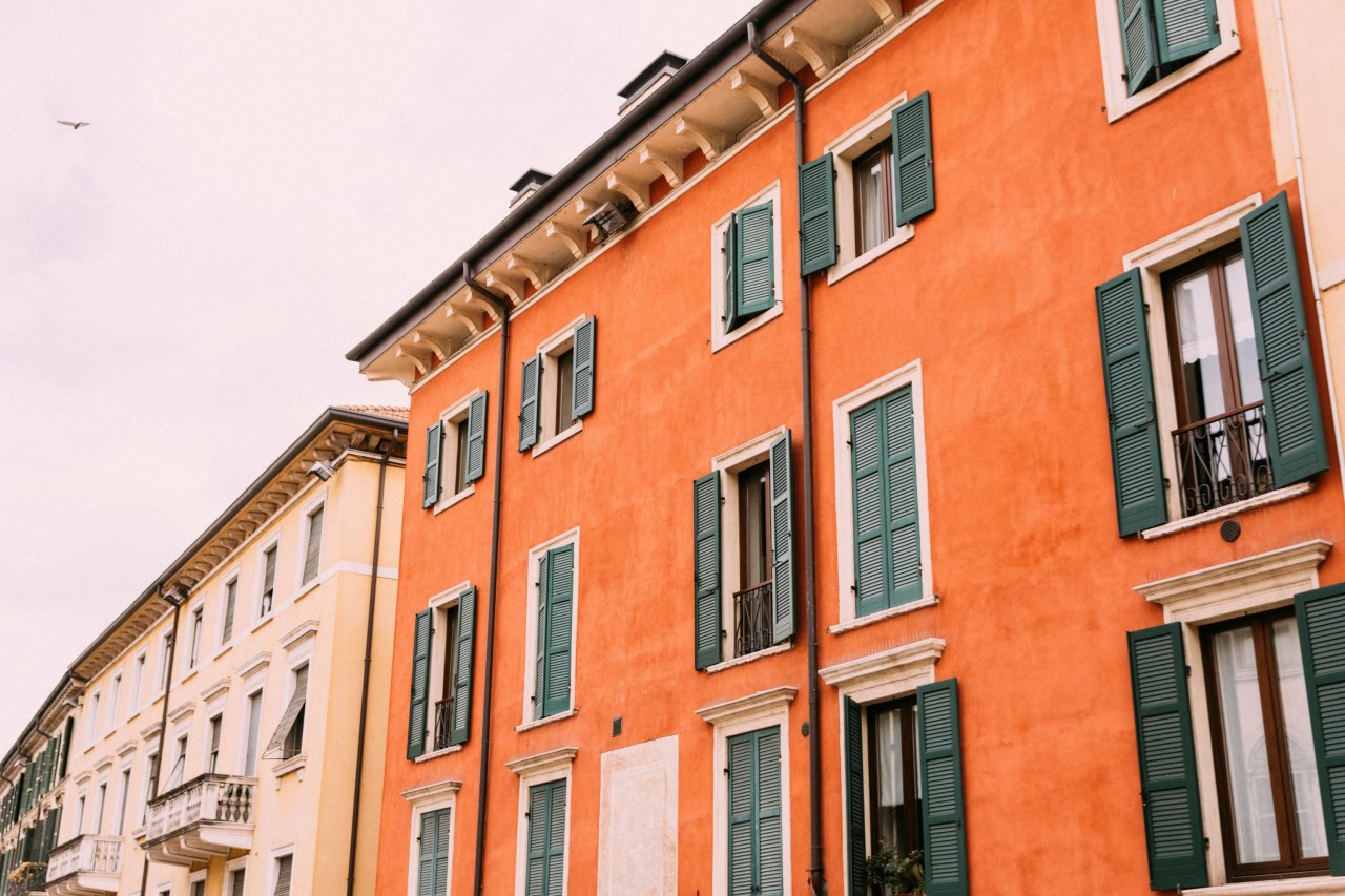 Чем отличается аренда жилья посуточно, на месяц и на длительный срок?