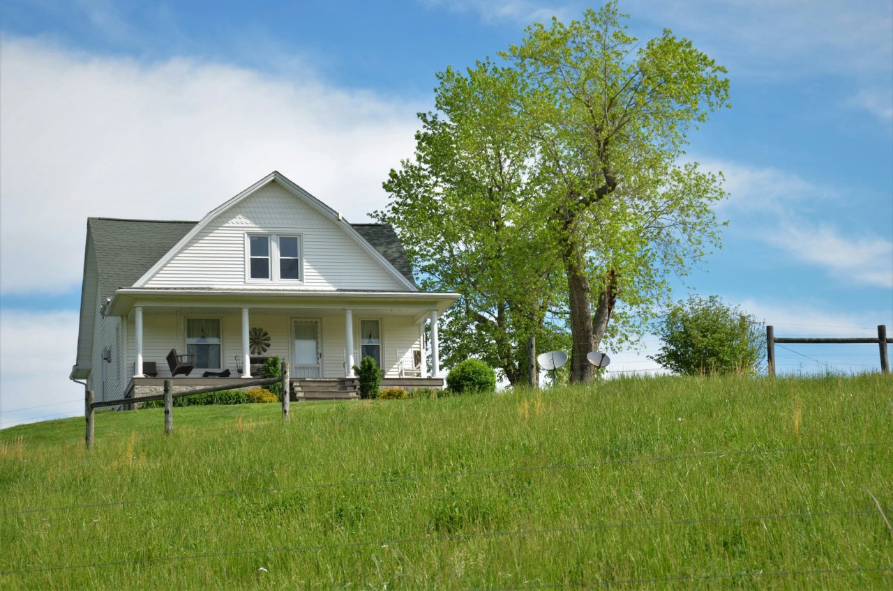 Что лучше: купить квартиру в ипотеку или арендовать — сравнительный анализ