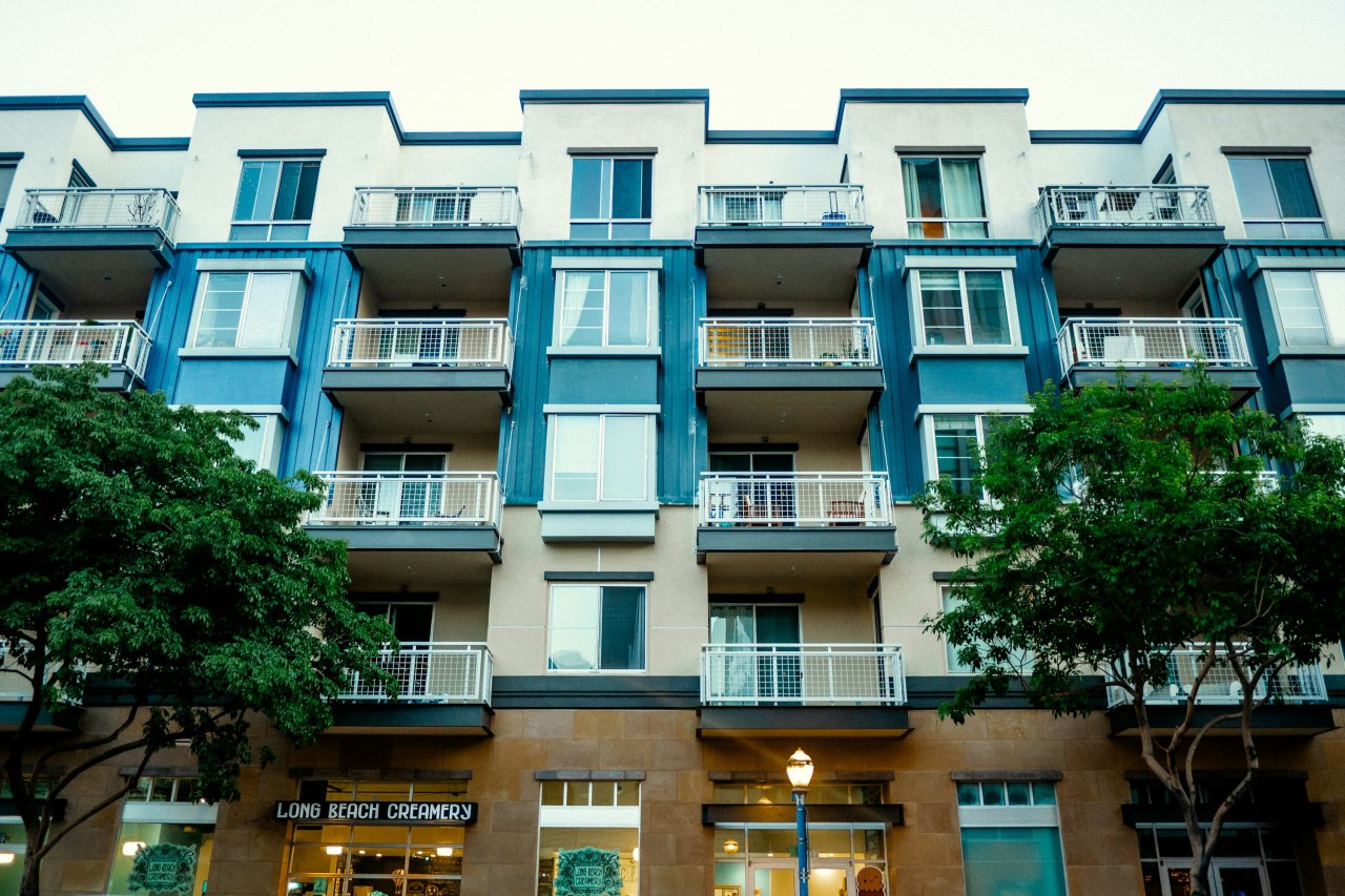 Что лучше: снимать квартиру в новостройке или на вторичном рынке?