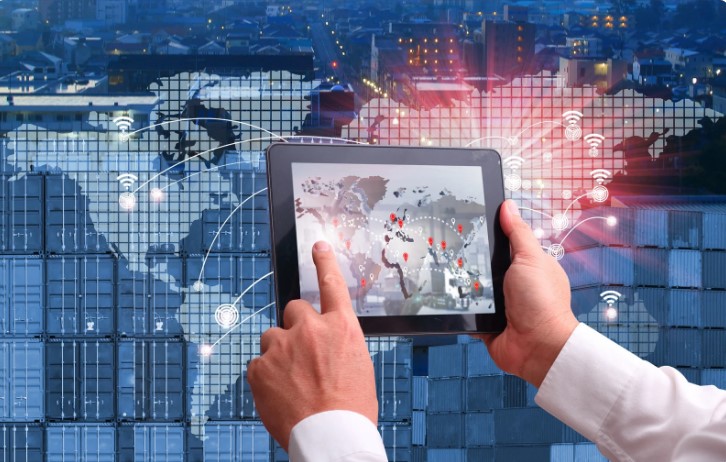 Ціни на вантажні перевезення у 2025 році: середні тарифи по регіонах